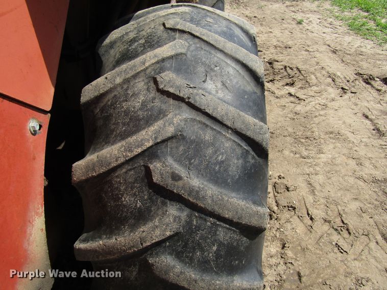 image for item DD6196 1982 Ditch Witch 6510DD trencher