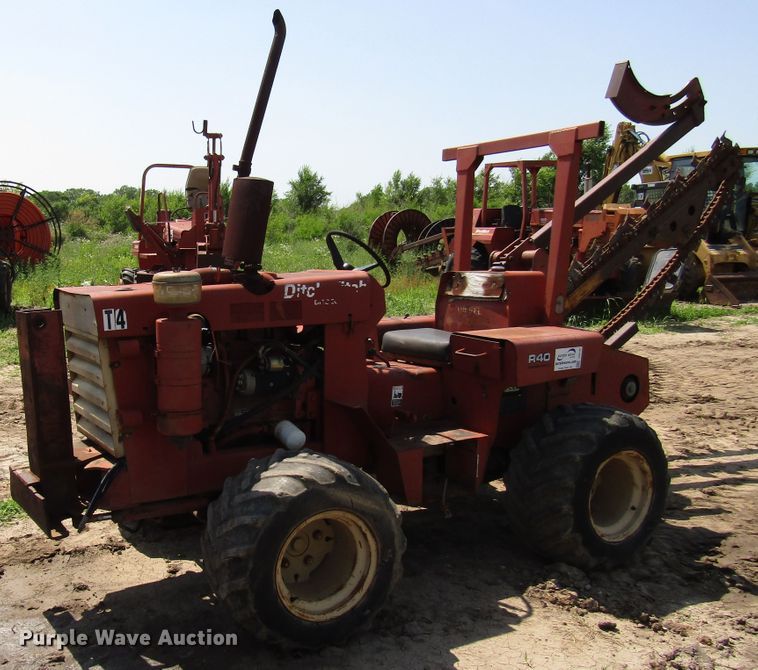 image for item DD6197 1978 Ditch Witch R40 trencher
