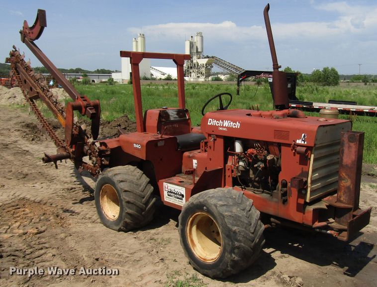 image for item DD6197 1978 Ditch Witch R40 trencher