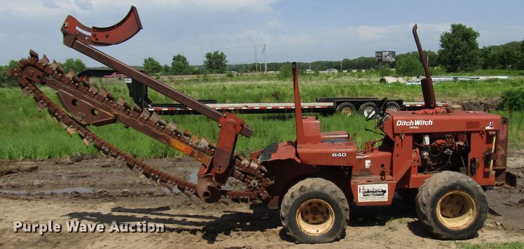 image for item DD6197 1978 Ditch Witch R40 trencher