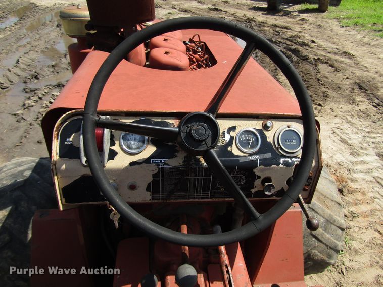 image for item DD6197 1978 Ditch Witch R40 trencher