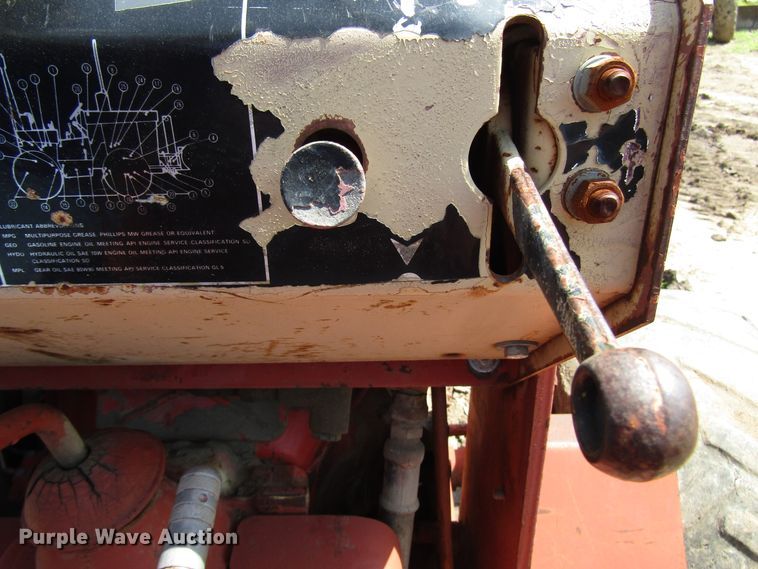 image for item DD6197 1978 Ditch Witch R40 trencher