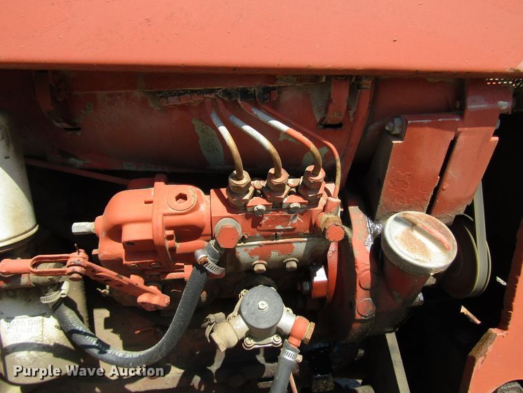 image for item DD6197 1978 Ditch Witch R40 trencher