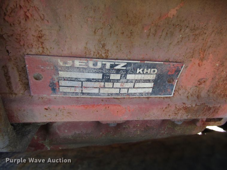 image for item DD6197 1978 Ditch Witch R40 trencher