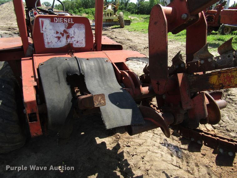 image for item DD6197 1978 Ditch Witch R40 trencher