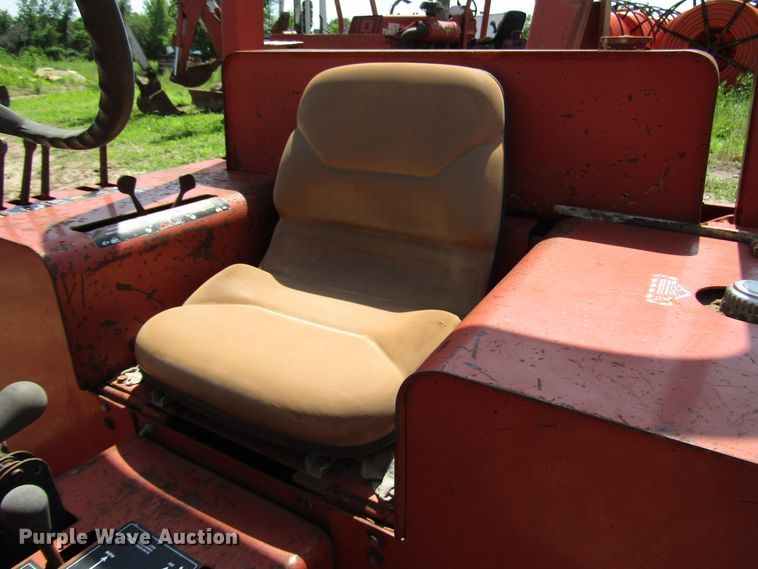 image for item DD6198 1981 Ditch Witch 4010DD cable plow