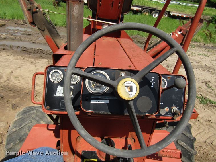 image for item DD6198 1981 Ditch Witch 4010DD cable plow