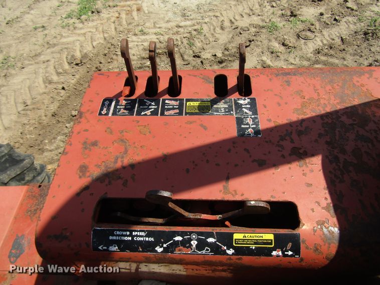 image for item DD6198 1981 Ditch Witch 4010DD cable plow