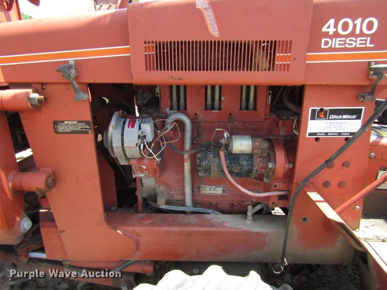image for item DD6198 1981 Ditch Witch 4010DD cable plow