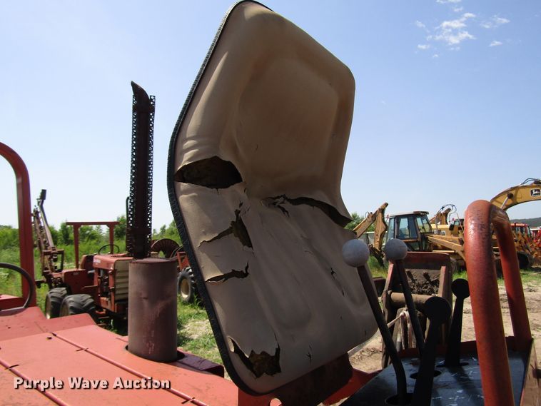 image for item DD6198 1981 Ditch Witch 4010DD cable plow