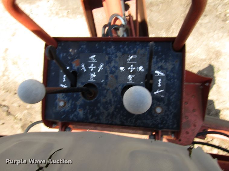 image for item DD6198 1981 Ditch Witch 4010DD cable plow