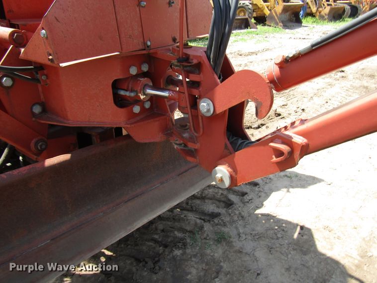 image for item DD6198 1981 Ditch Witch 4010DD cable plow