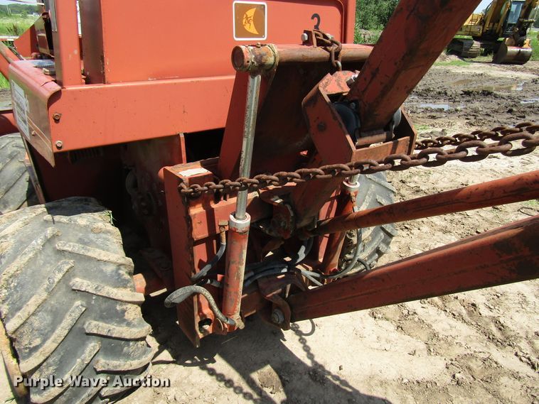 image for item DD6198 1981 Ditch Witch 4010DD cable plow