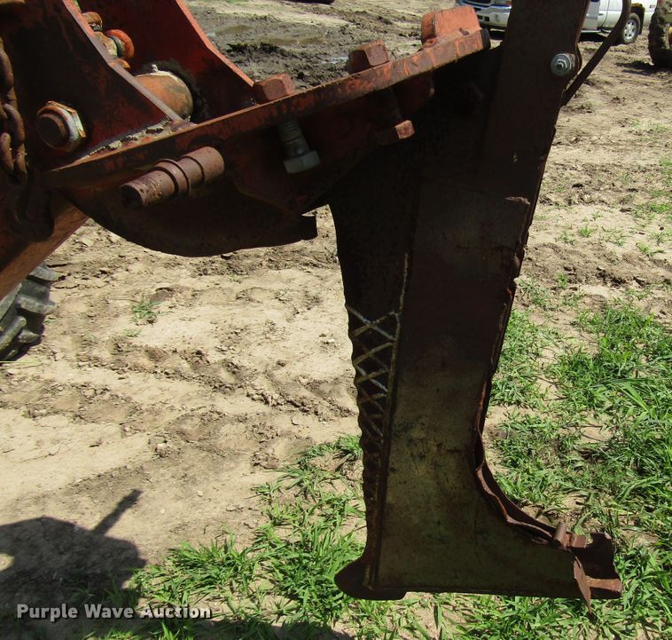 image for item DD6198 1981 Ditch Witch 4010DD cable plow