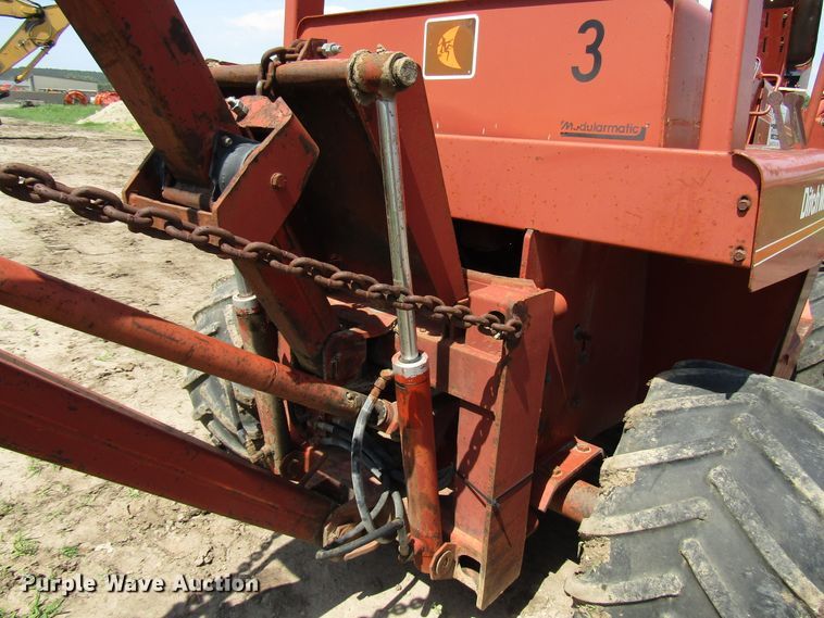 image for item DD6198 1981 Ditch Witch 4010DD cable plow