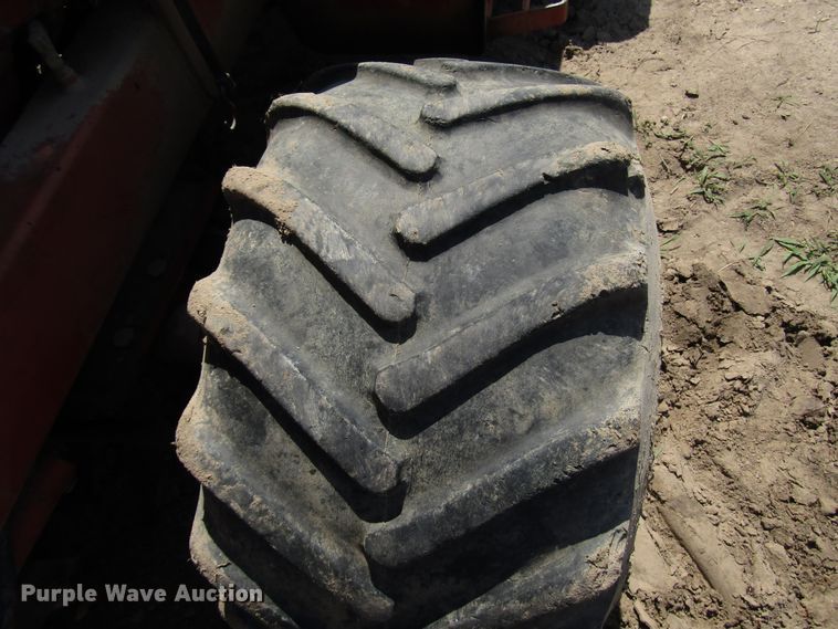 image for item DD6198 1981 Ditch Witch 4010DD cable plow