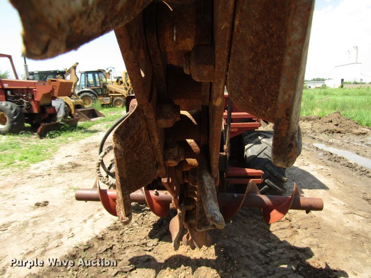 image for item DD6199 1998 Ditch Witch 8020 Turbo trencher