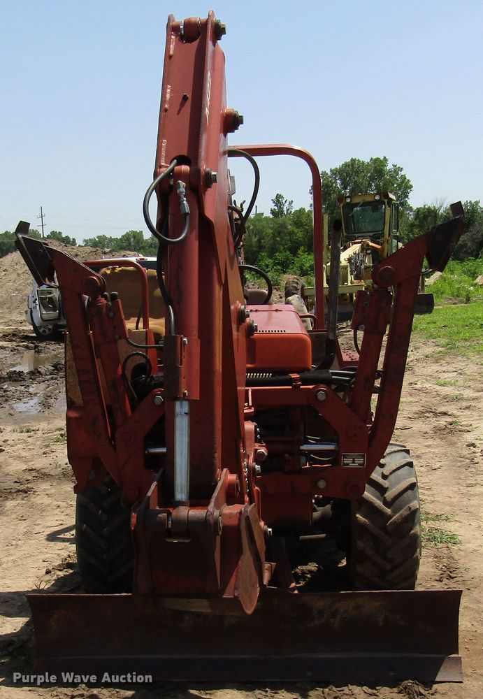 image for item DD6200 1996 Ditch Witch 4500DD trencher