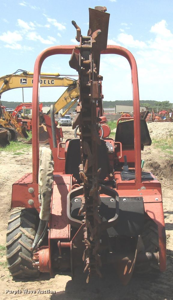 image for item DD6200 1996 Ditch Witch 4500DD trencher