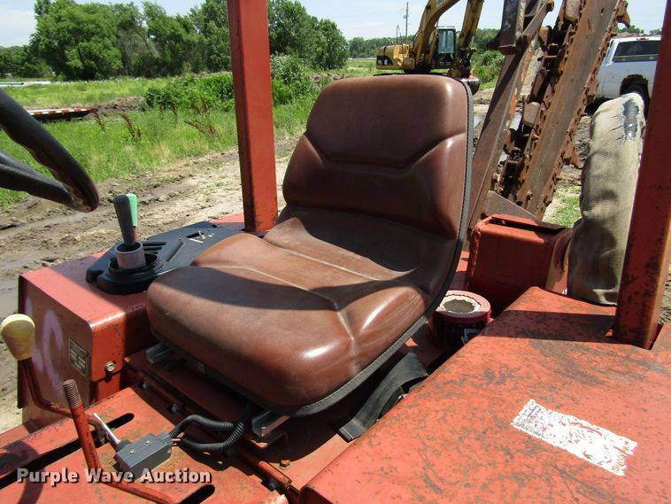 image for item DD6200 1996 Ditch Witch 4500DD trencher