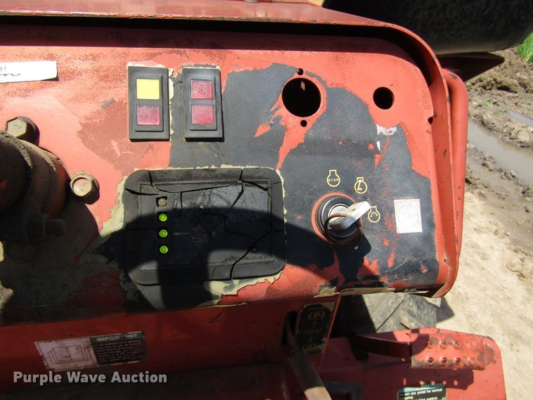image for item DD6200 1996 Ditch Witch 4500DD trencher
