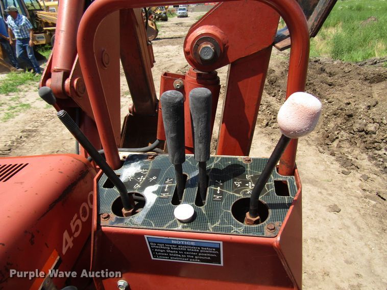 image for item DD6200 1996 Ditch Witch 4500DD trencher