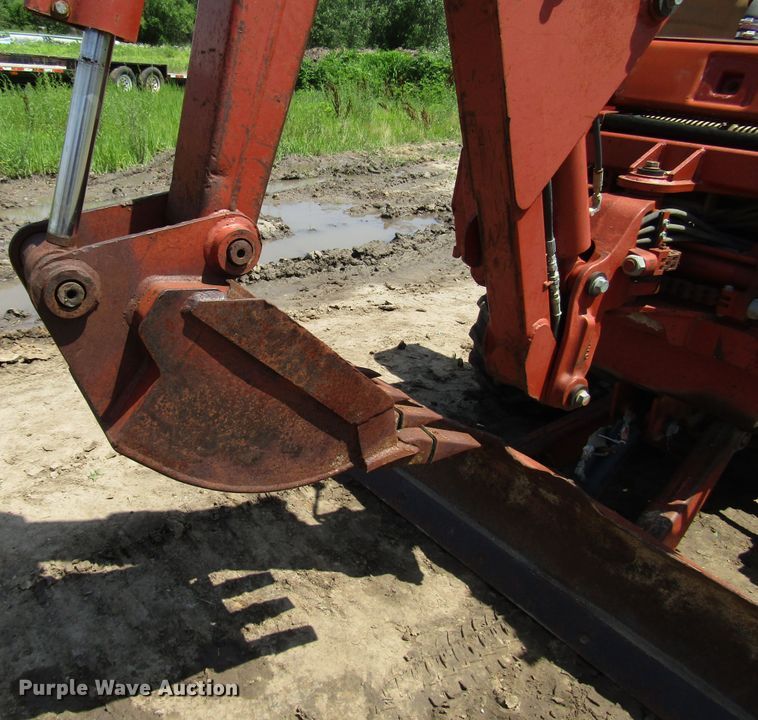 image for item DD6200 1996 Ditch Witch 4500DD trencher