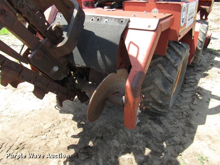 image for item DD6200 1996 Ditch Witch 4500DD trencher