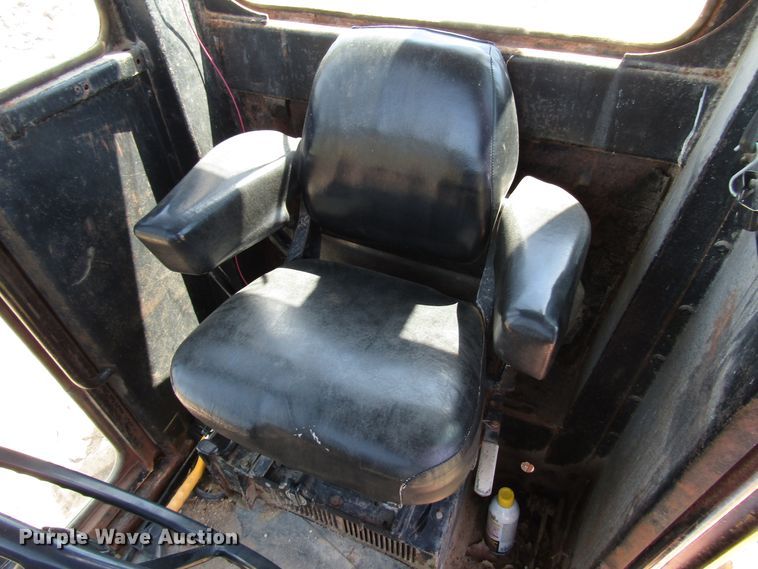 image for item DD6202 John Deere 670A motor grader