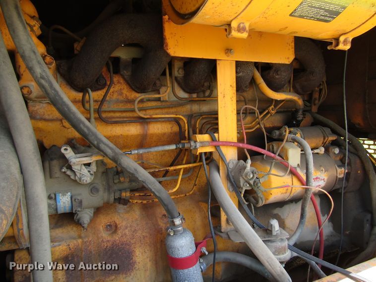 image for item DD6202 John Deere 670A motor grader