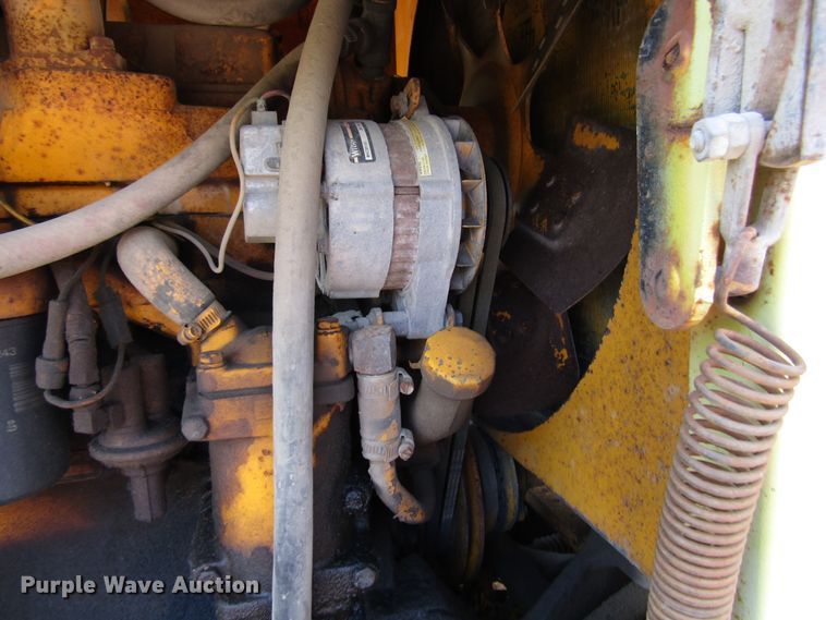 image for item DD6202 John Deere 670A motor grader