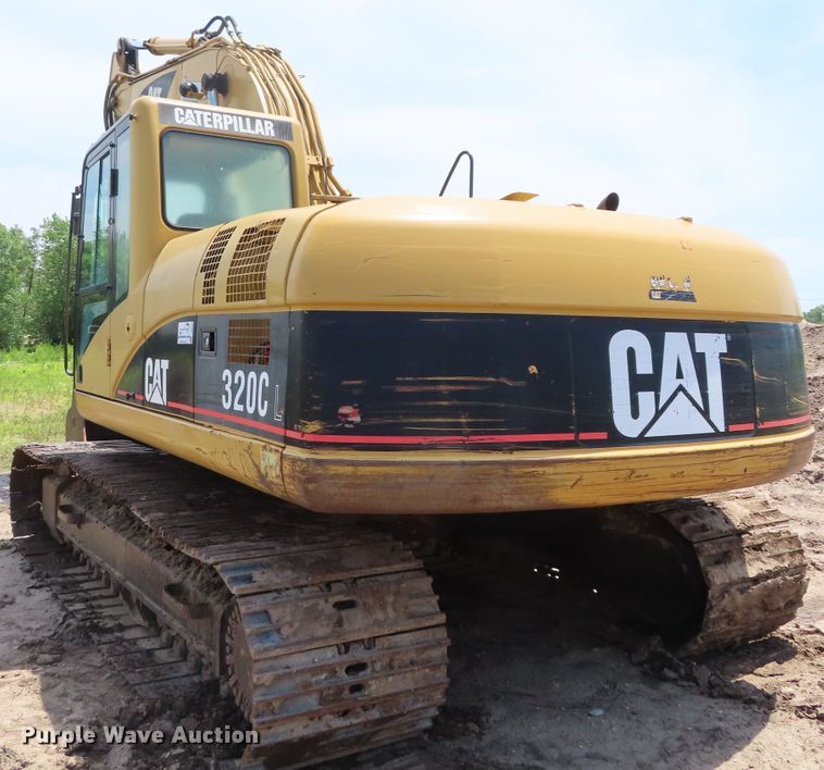 image for item DD6203 2001 Caterpillar 320C L excavator