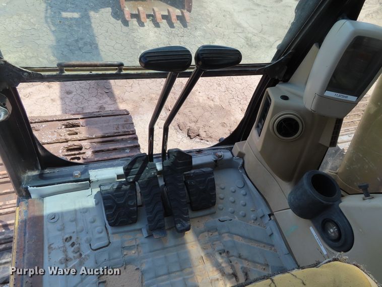 image for item DD6203 2001 Caterpillar 320C L excavator