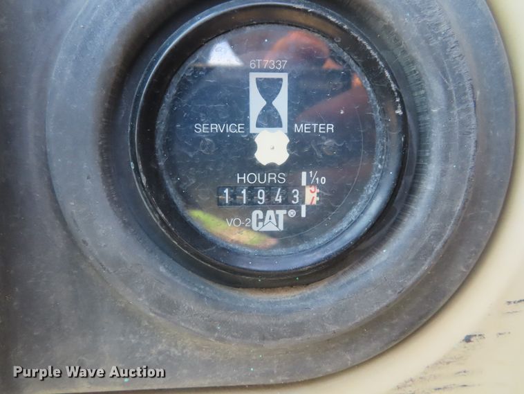 image for item DD6203 2001 Caterpillar 320C L excavator