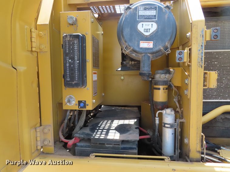 image for item DD6203 2001 Caterpillar 320C L excavator