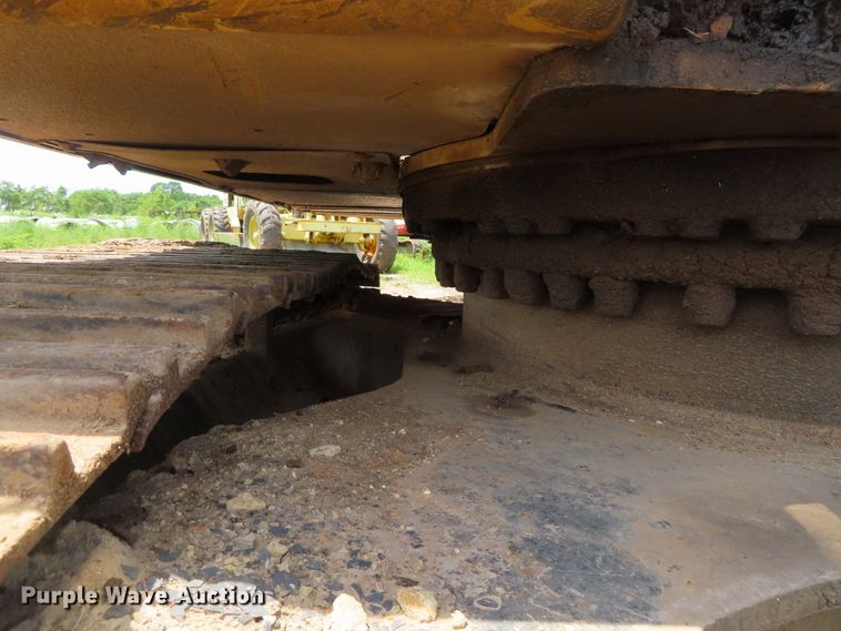 image for item DD6203 2001 Caterpillar 320C L excavator