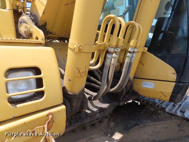 image for item DD6203 2001 Caterpillar 320C L excavator