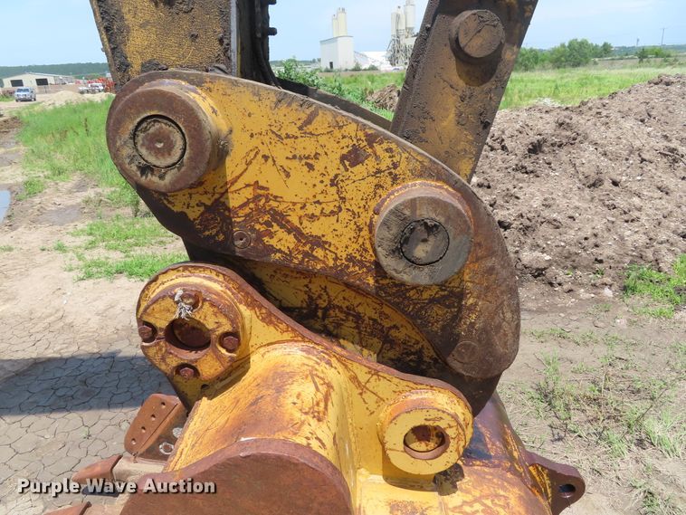 image for item DD6203 2001 Caterpillar 320C L excavator