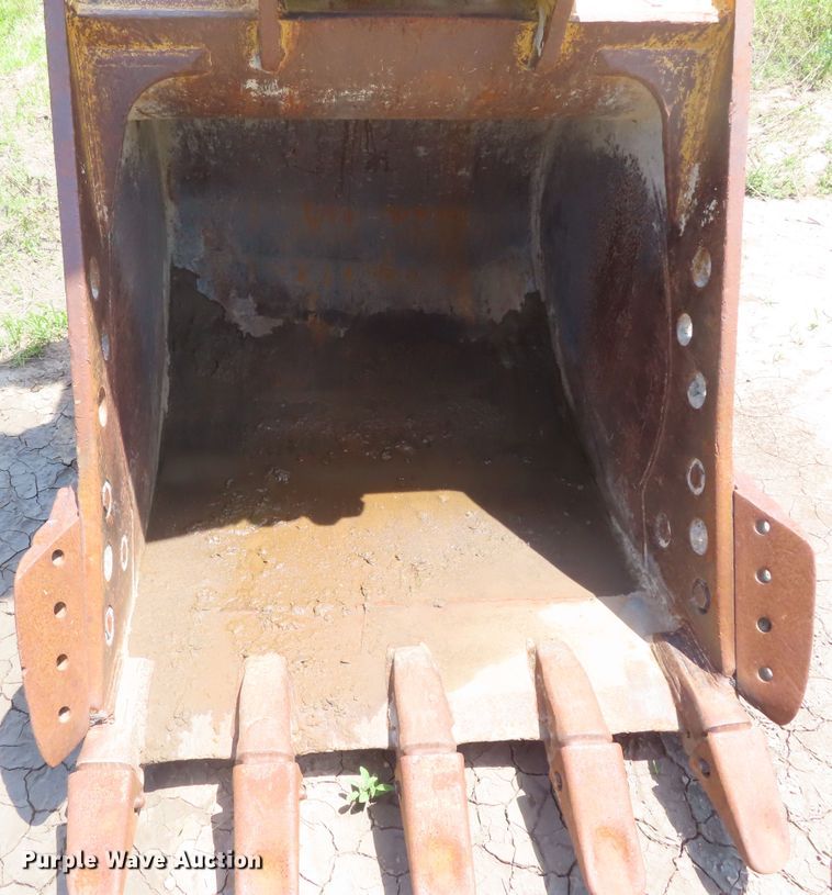 image for item DD6203 2001 Caterpillar 320C L excavator