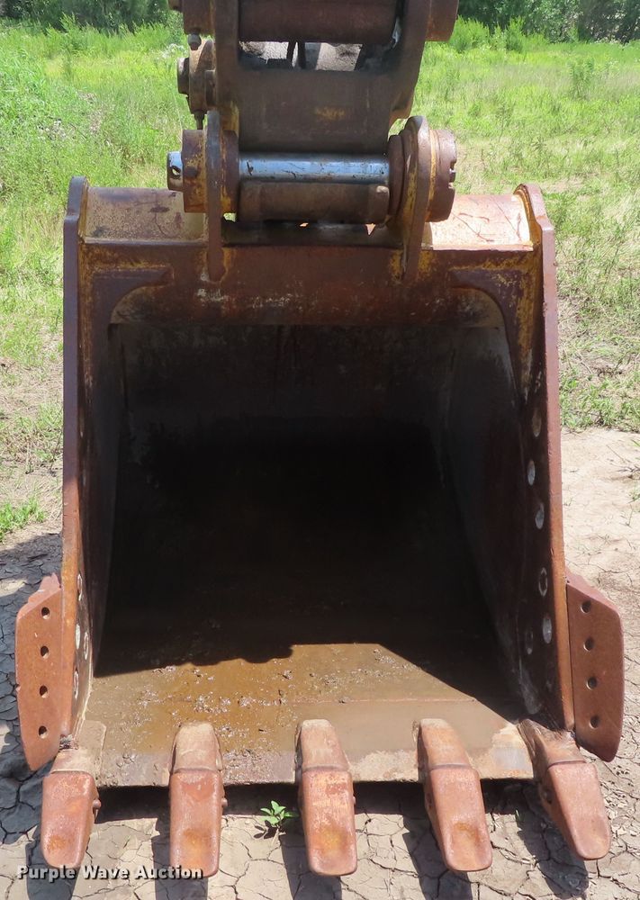 image for item DD6203 2001 Caterpillar 320C L excavator