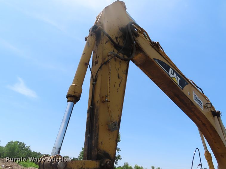 image for item DD6203 2001 Caterpillar 320C L excavator