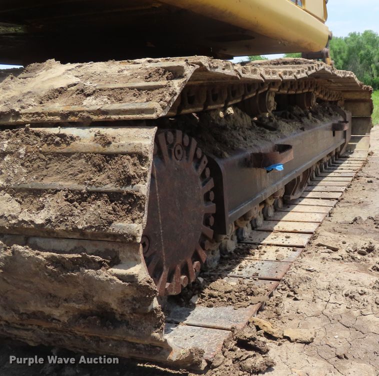 image for item DD6203 2001 Caterpillar 320C L excavator