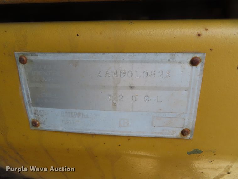 image for item DD6203 2001 Caterpillar 320C L excavator