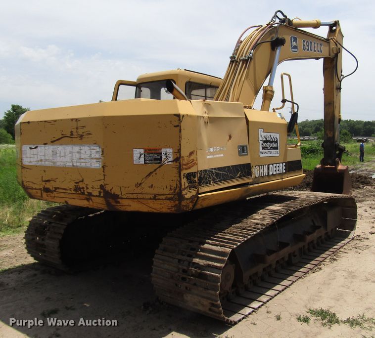image for item DD6204 1995 John Deere 690E LC excavator