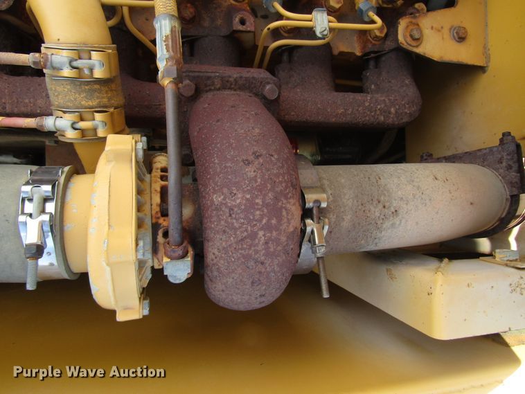 image for item DD6204 1995 John Deere 690E LC excavator