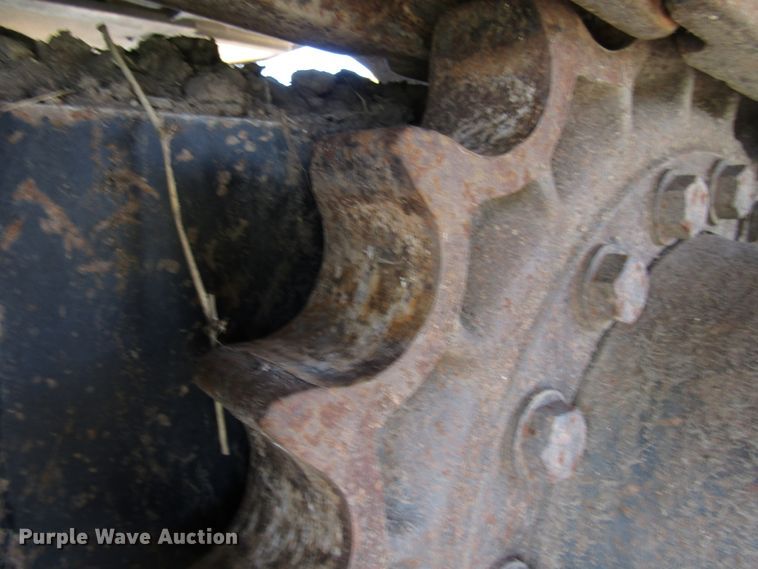 image for item DD6204 1995 John Deere 690E LC excavator