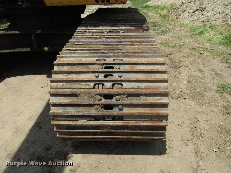 image for item DD6204 1995 John Deere 690E LC excavator