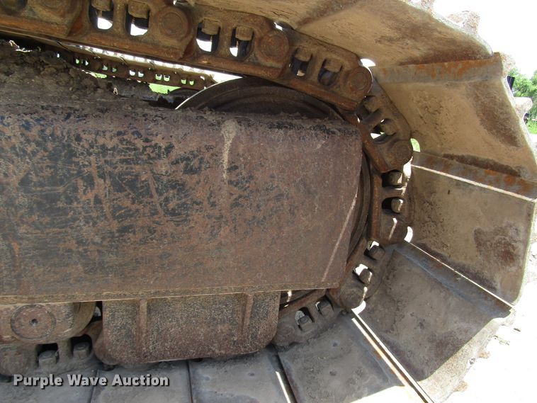 image for item DD6204 1995 John Deere 690E LC excavator