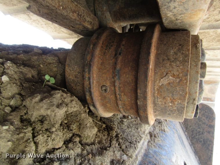 image for item DD6204 1995 John Deere 690E LC excavator