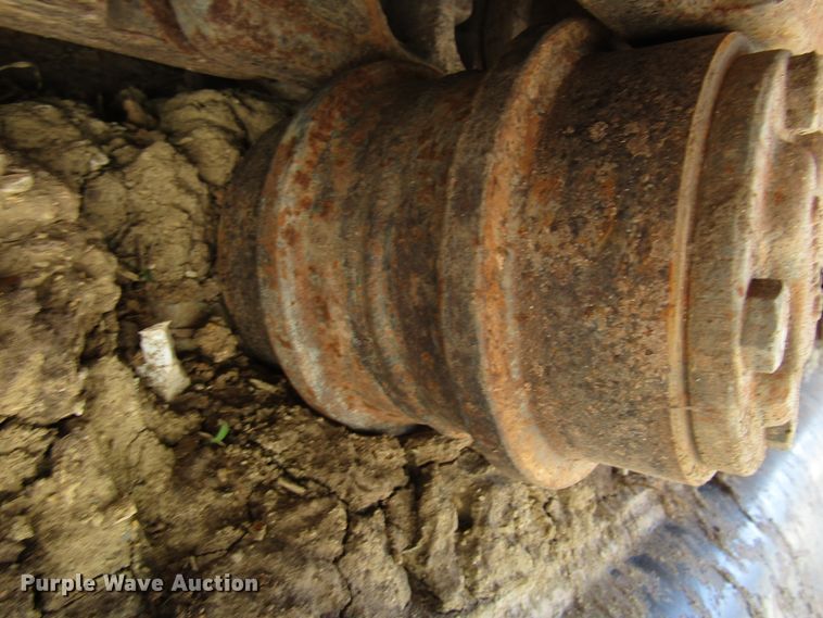 image for item DD6204 1995 John Deere 690E LC excavator